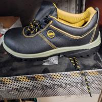 Scarpe antinfortunistiche