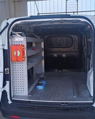 FIAT Doblo SOLO LE SCAFFALATURE COMPRESI PANNELL