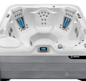 Vasca idromassaggio da esterno