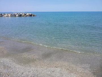 Mare a piedi due camere da letto