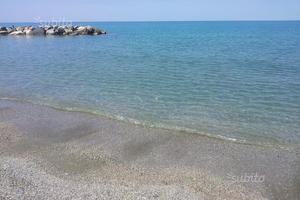 Mare a piedi due camere da letto