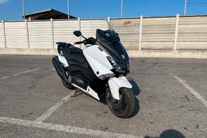 TMAX 530 ABS