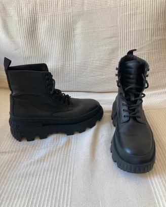Stivali Moncler Pelle Nero