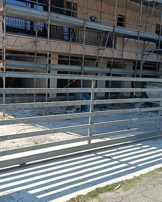 cancello zincato per cantiere