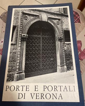 Libro: Porte e Portali di Verona