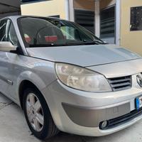 Renault Scenic 1.9 DCi 5P - Soli 145000km 