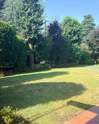 Villa di 200 m² con 5 locali e box auto doppio a M