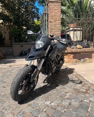 Ducati Hypermotard 796 A2