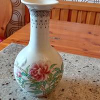 vaso in porcellana cinese "famille rose"