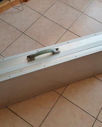 Flightcase Harley Benton per  chitarra basso