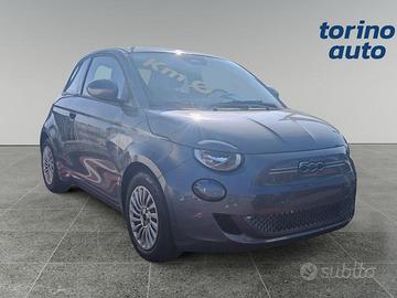 FIAT 500 Action Berlina