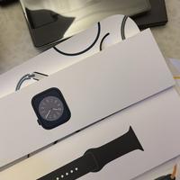 Apple watch series 8 completo di scatola