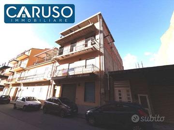 Stabile-Palazzo a Barcellona Pozzo di Gotto