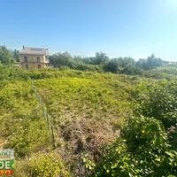 Lotto di terreno edificabile a Santa Maria La Stra
