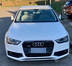 Audi A4 Avant sport Line diesel 4 ruote motrici