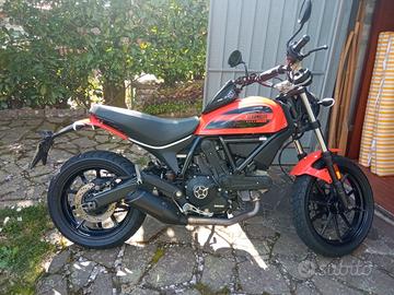 Ducati Scrambler Sixty2