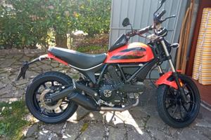 Ducati Scrambler Sixty2