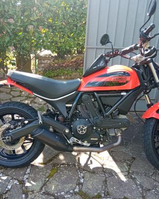 Ducati Scrambler Sixty2