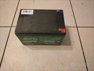 Batteria piombo 12v 14a usata