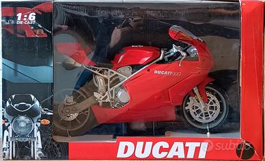 New Rey Corse-Ducati 999 Testastretta-Scala 1:6