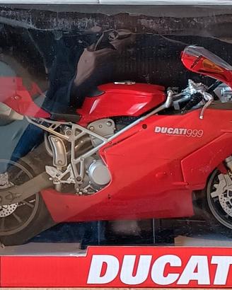 New Rey Corse-Ducati 999 Testastretta-Scala 1:6