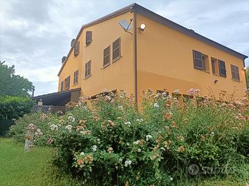 Meravigliosa porzione di villa bifamiliare