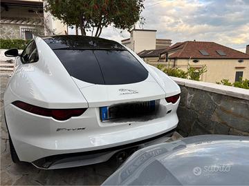 Jaguar f type 2.0 chequered flag