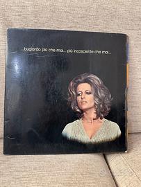 Mina bugiardo piu che mai…