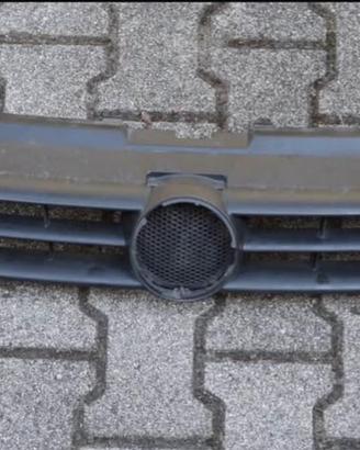 Griglia centrale cofano motore senza logo