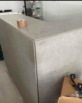 bancone o desk per negozio/ufficio