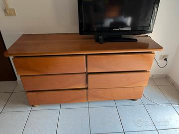 Cassettone e 2 comodini coordinati