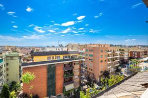 2 LOCALI A ROMA