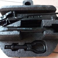 KIT ATTREZZI RIPARAZIONE PNEUMATICO