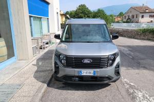 Ford Tourneo Courier 1.0 EcoBoost Titanium