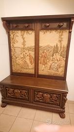 Appendiabiti con cassapanca