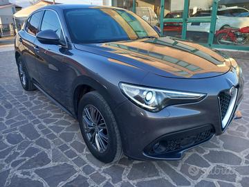 Alfa Romeo Stelvio 2.2 t Executive Q4 210cv auto