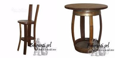 Tavolini botte bar comodi per stendere le gambe