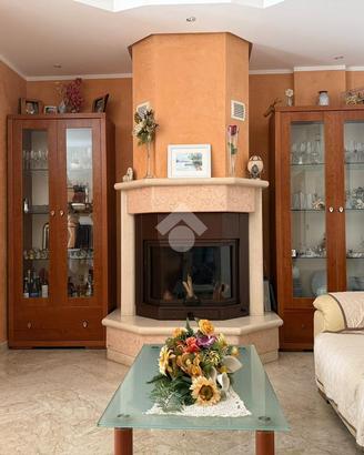 PALAZZINA A CAROVIGNO