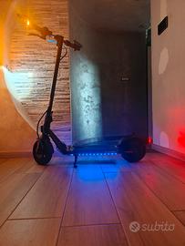  Monopattino Ninebot F2