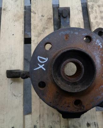 MONTANTE ANTERIORE DESTRO VIVARO X83 1.9 DCi