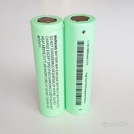 Batteria 2600 mah 3,7v ricaricabile pila torcia