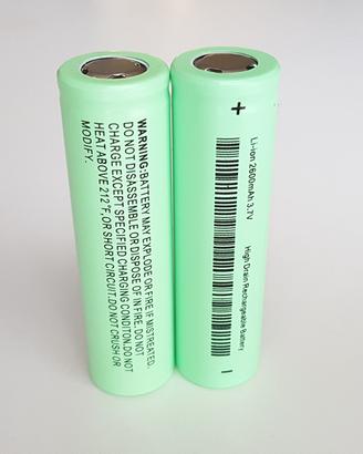 Batteria 2600 mah 3,7v ricaricabile pila torcia