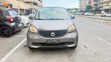 Smart ForFour 70 1.0 Passion LED PDC BLUETOOTH PAN