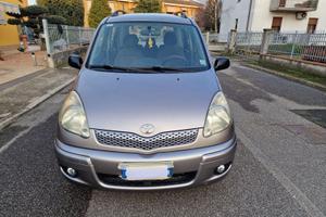 TOYOTA YARIS VERSO 1.3 SOL