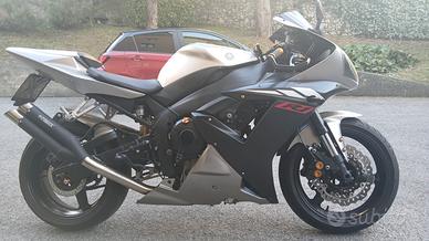 R1 yamaha modello 2002 Interesse storico