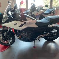Honda NC 750 X DCT 2025
