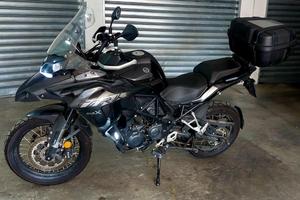  Benelli 