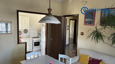 BIFAMILIARE IN ORIZZONTALE A GAVELLO