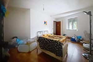 4 LOCALI A COLLESALVETTI