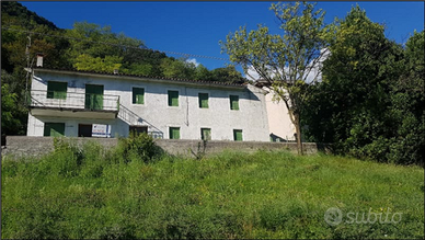 Casa singola con terreno